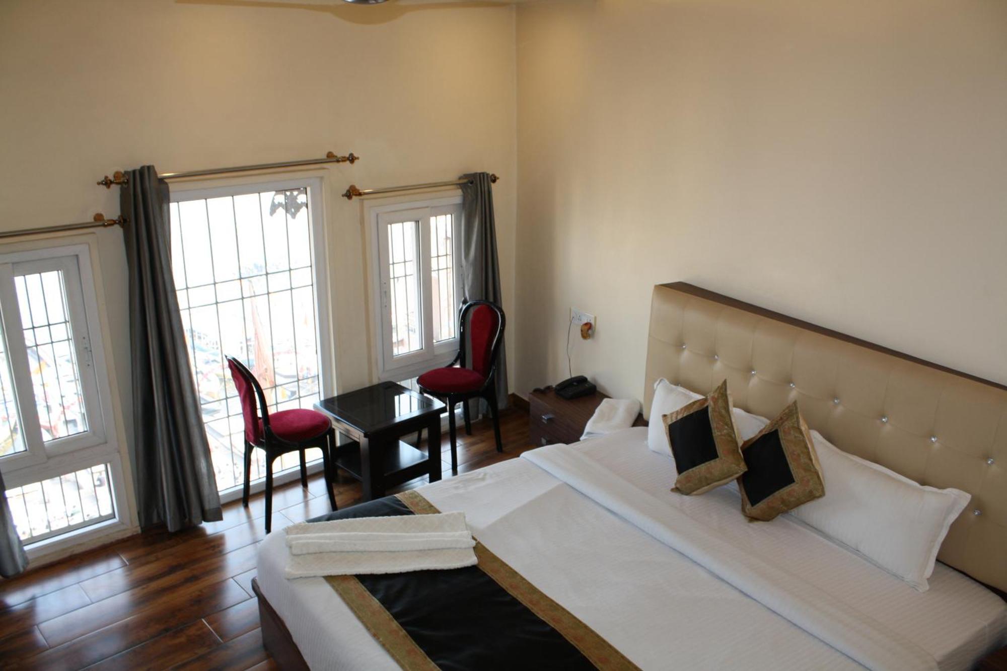 Homestay Raghunath Palace